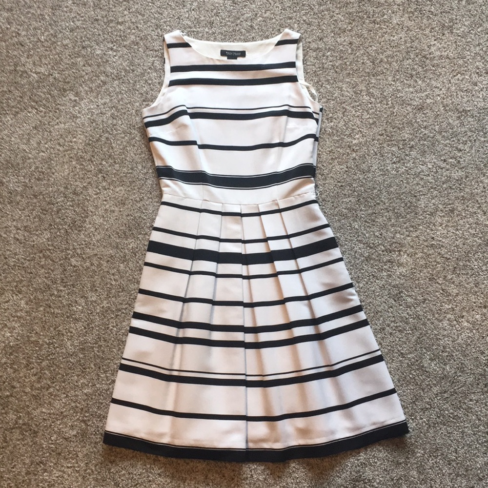 White house Black market dress